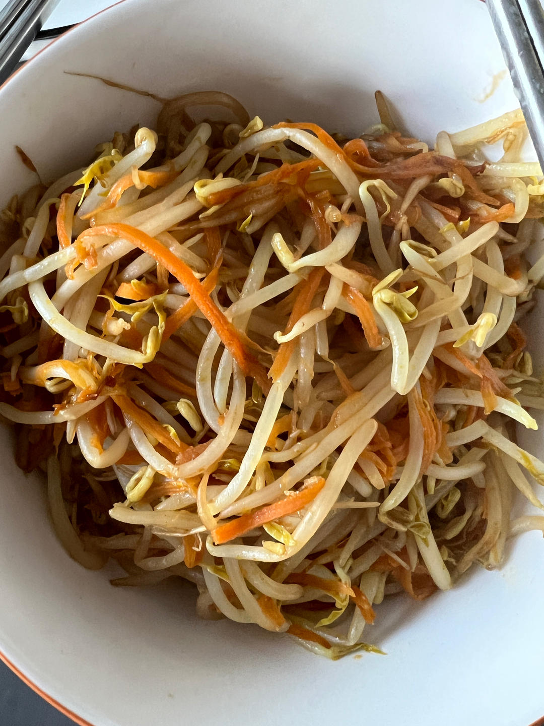 绿豆芽炒胡萝卜