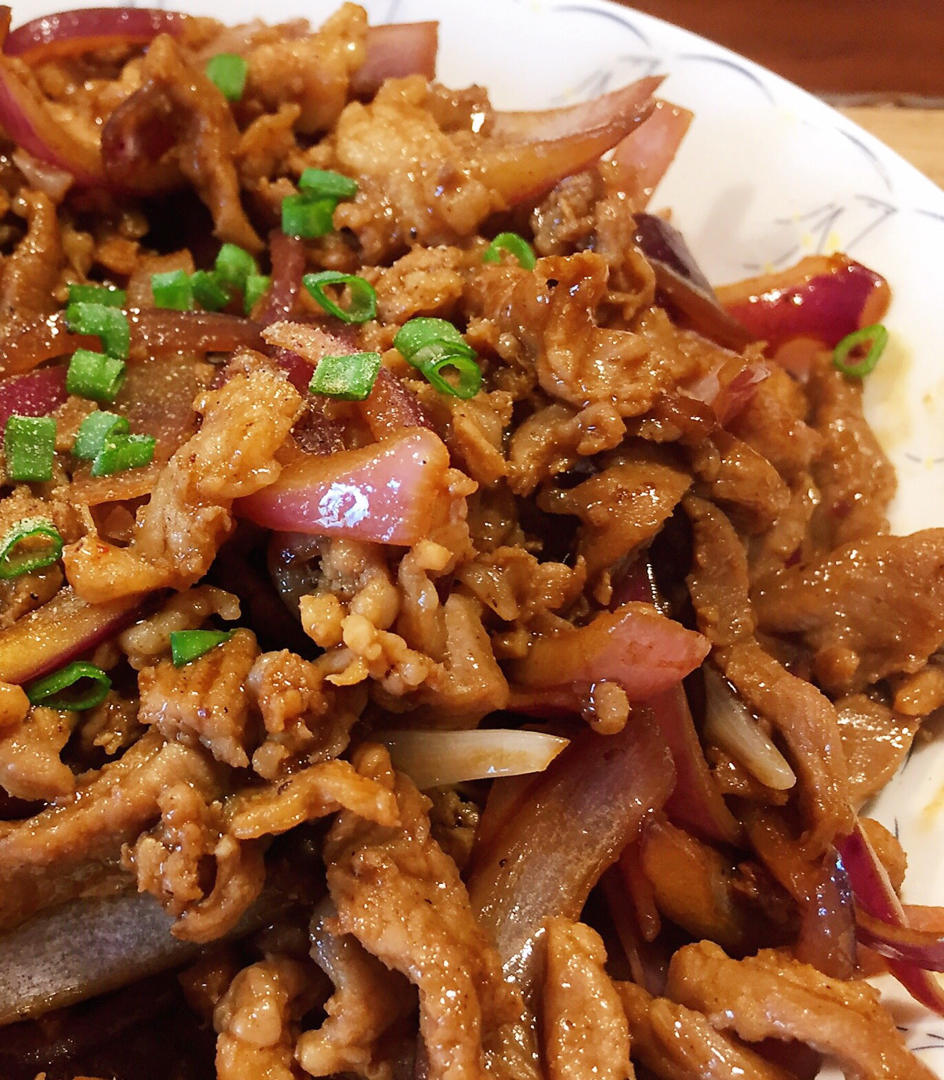 嫩滑好吃的孜然葱爆羊肉