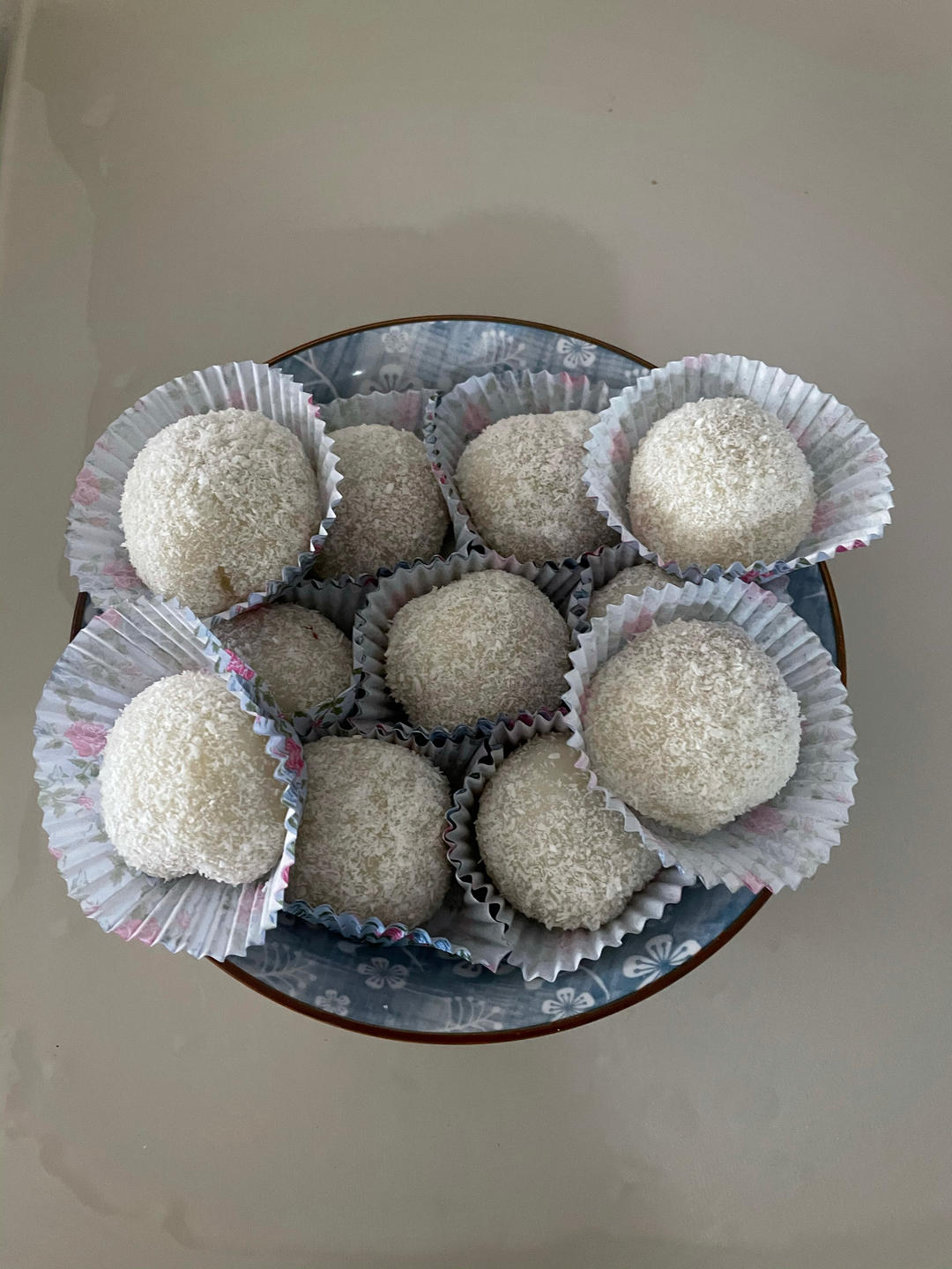 妈妈的最爱--花生芝麻糯米糍凉糕（附带烤花生做法）