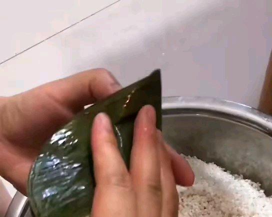 满满好评的肉粽（有三角粽包法，建议重复观看）