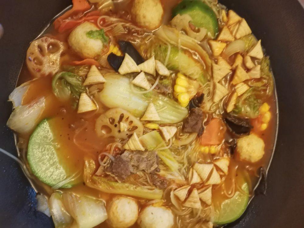 能喝汤的番茄牛肉小火锅