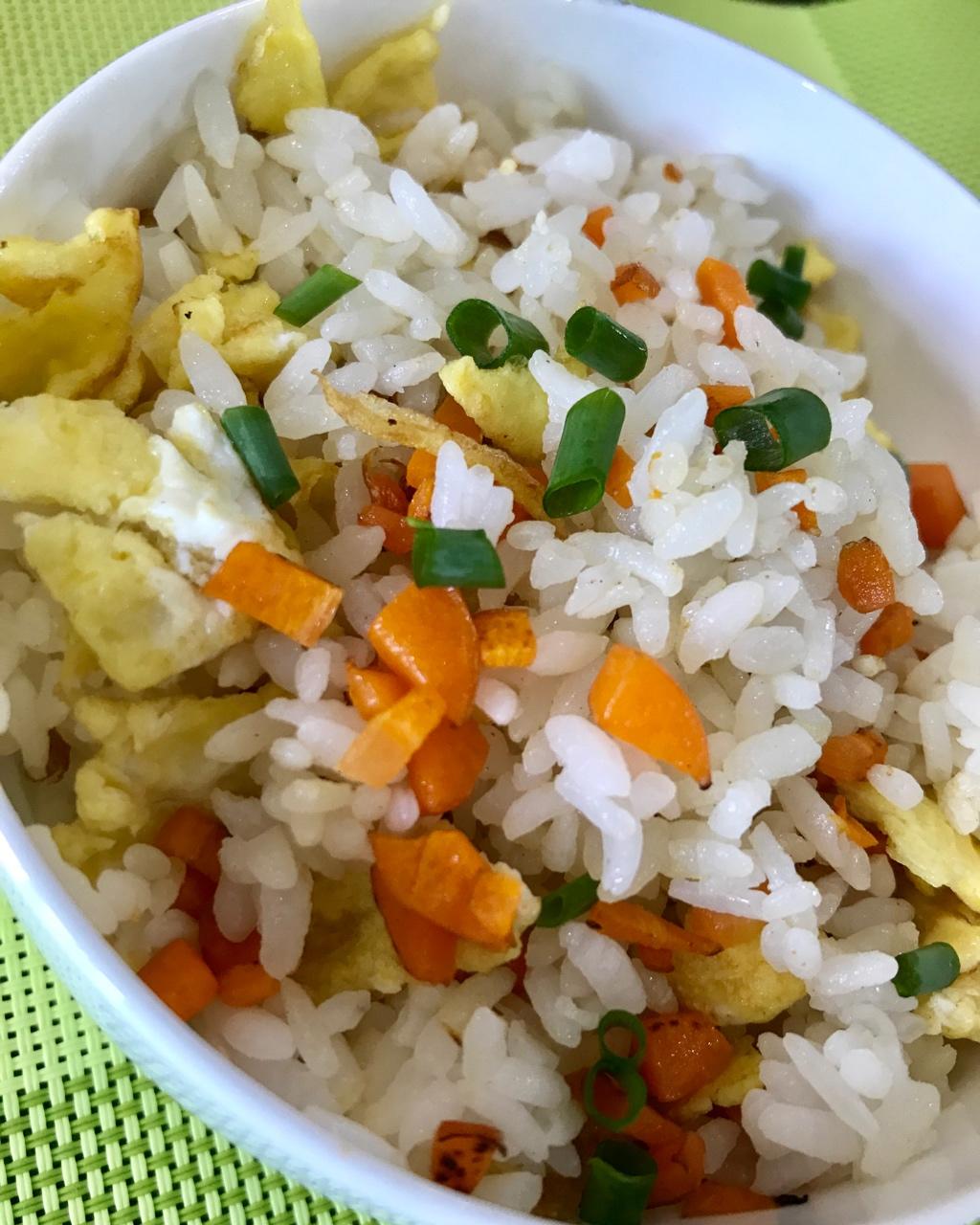 我爱杏仁提拉米苏做的蛋炒饭