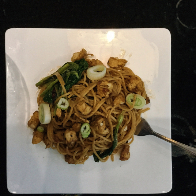 麻酱鸡肉面  Sesame paste Chicken Noodles