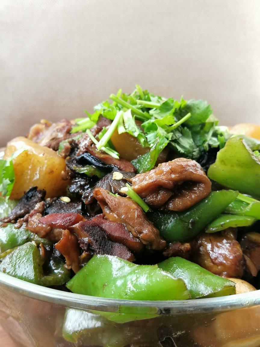 小鸡炖蘑菇