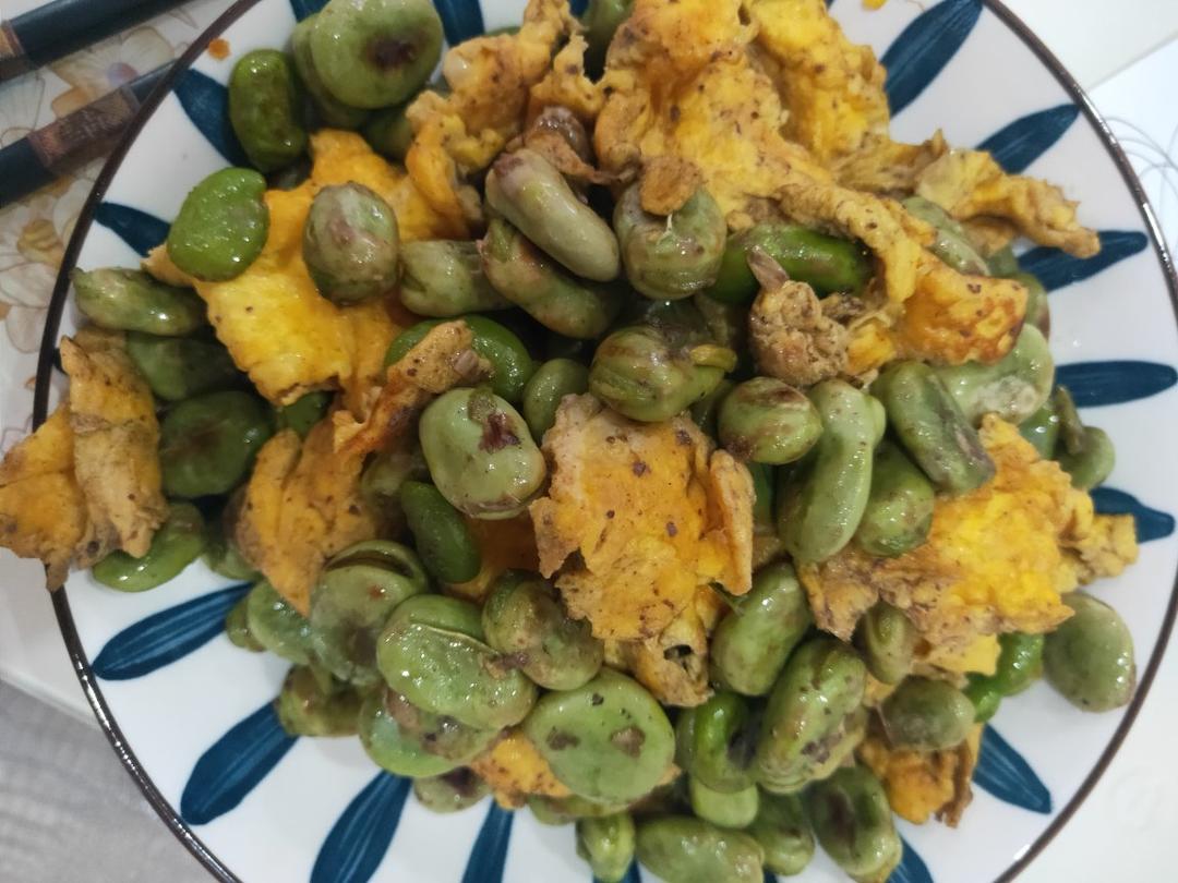 蚕豆米炒鸡蛋