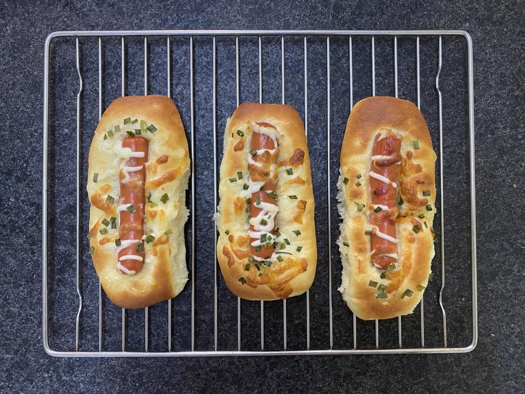 软fufu的经典肉松肠仔包