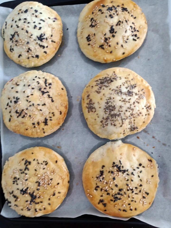 板栗飘香～新手都能学会的甜香板栗饼。(˶‾᷄ ⁻̫ ‾᷅˵)