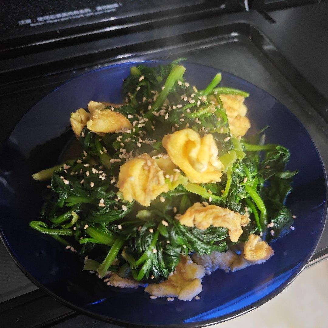 菠菜炒鸡蛋