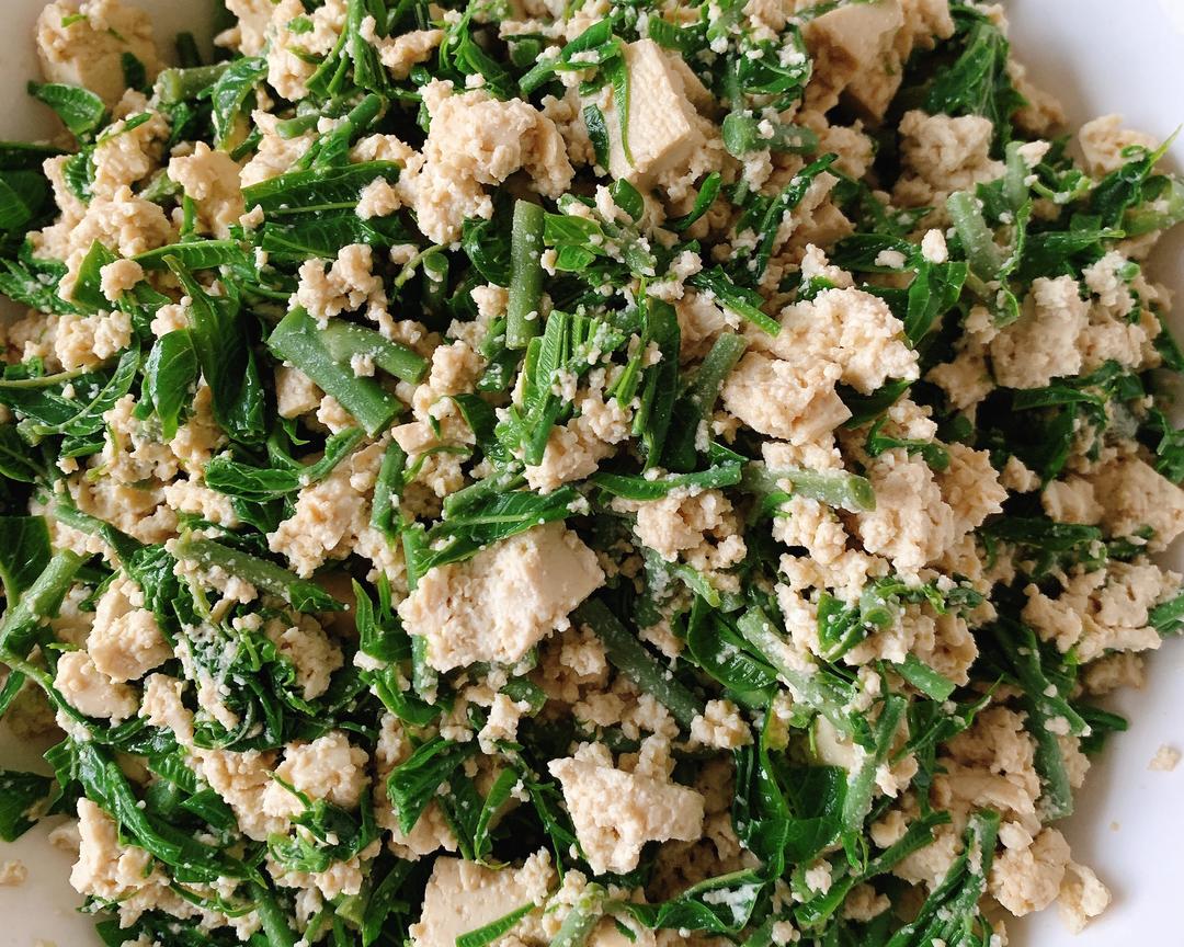 香椿芽拌豆腐的做法