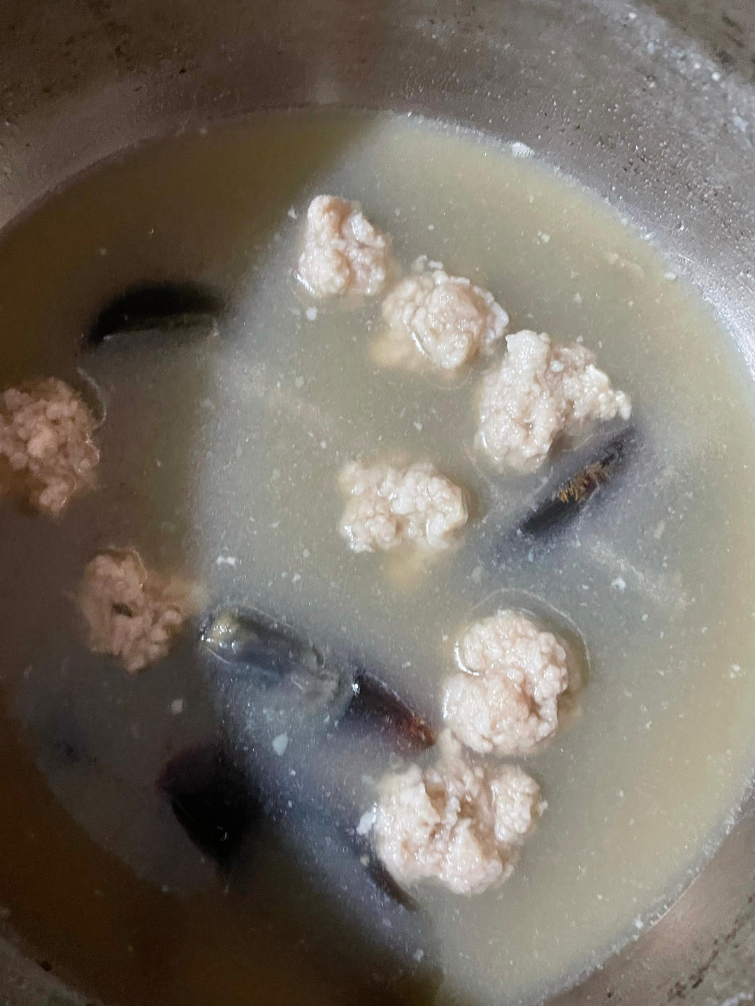 简单 南昌瓦罐汤 之 皮蛋肉饼汤