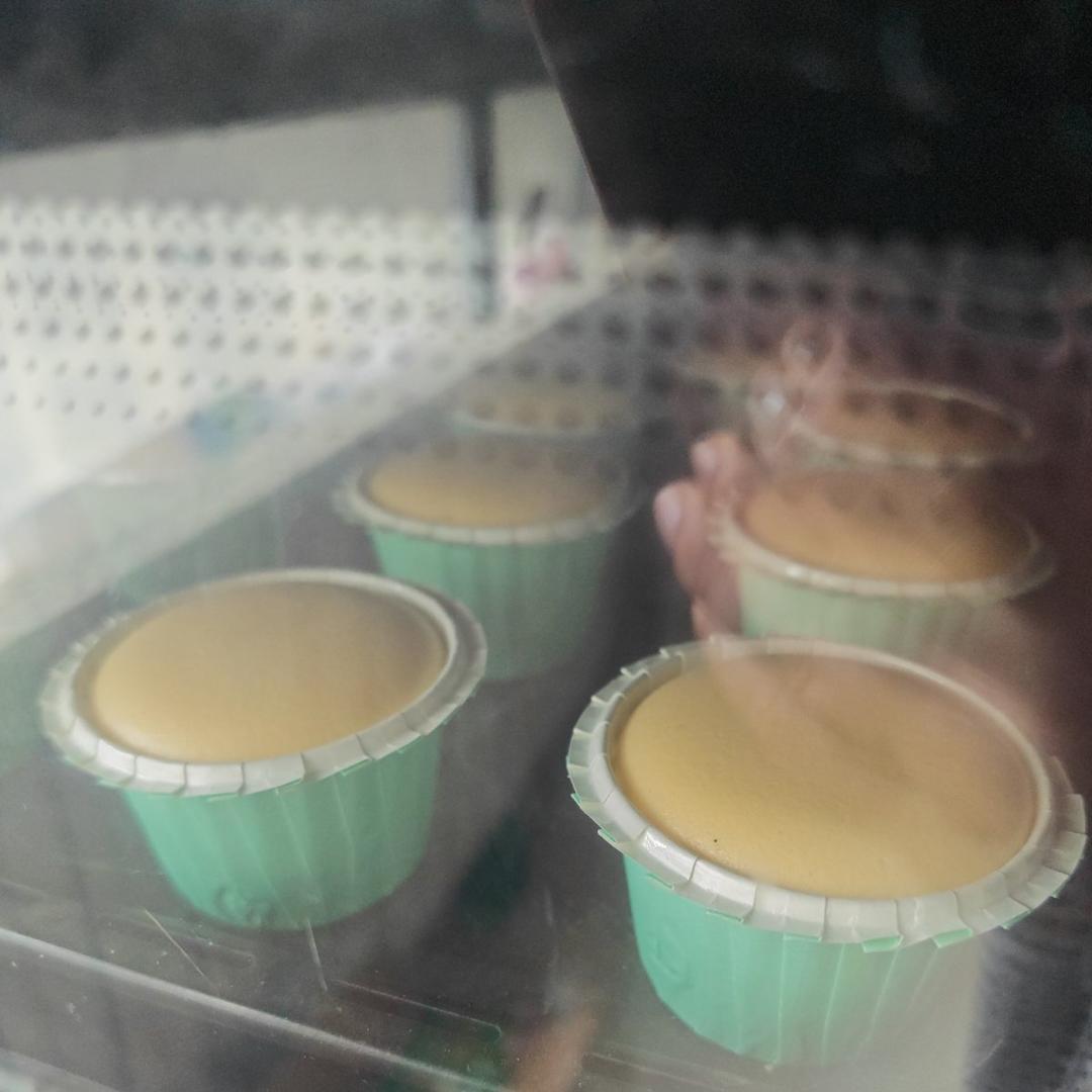 不塌陷不开裂不缩腰杯子蛋糕分享