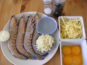 奶酪芝士狂的海鲜盛宴----蒜香奶酪焗明虾的做法 步骤1
