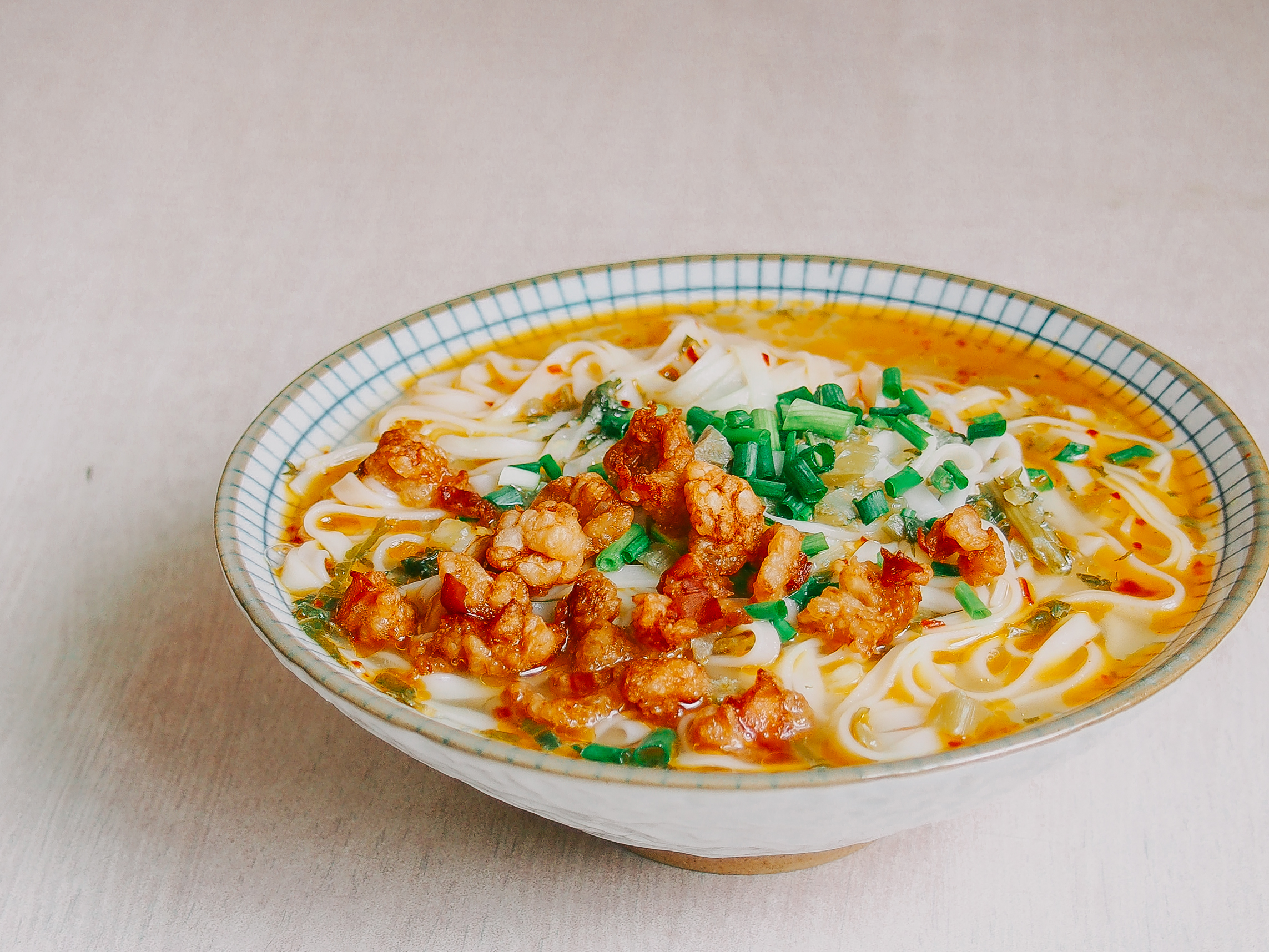 鱼仙_做的油渣面