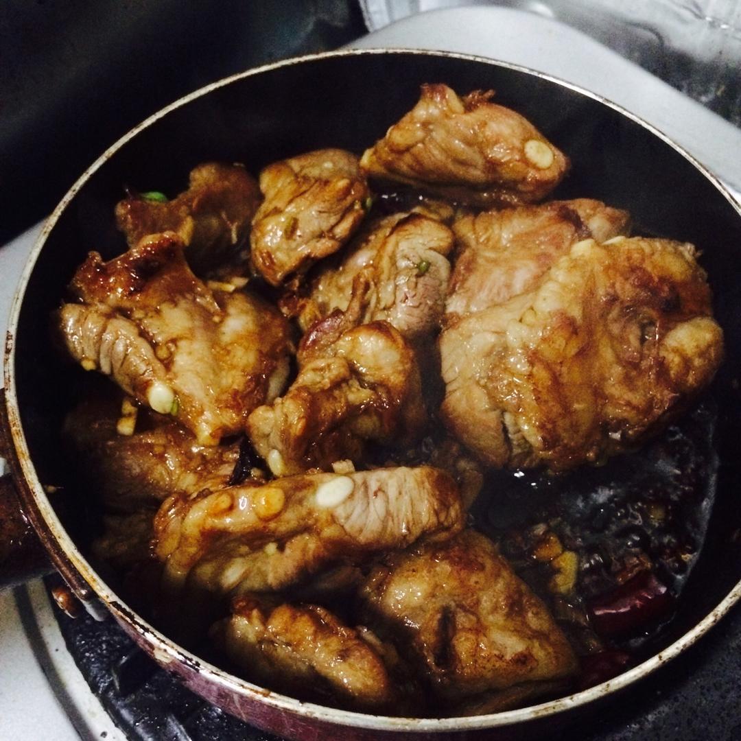喷香排骨焖饭（爆好吃）