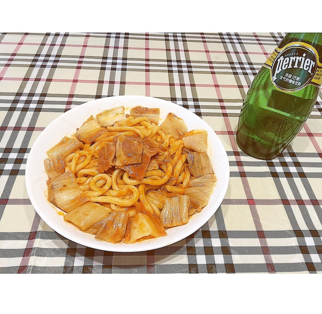 培根泡菜炒乌冬