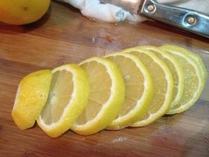 蜂蜜柠檬醋的做法 步骤2