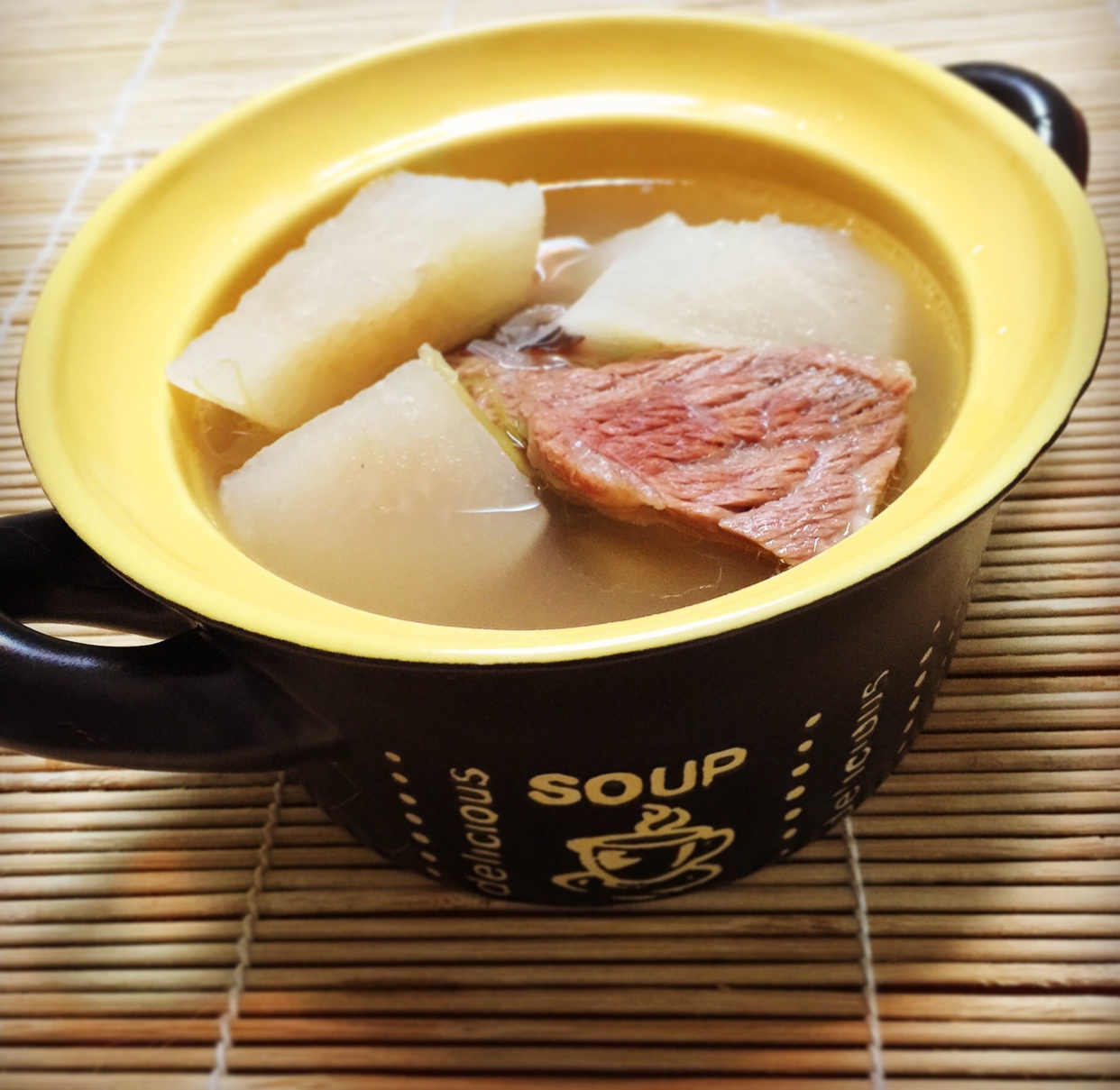 白萝卜牛腩汤