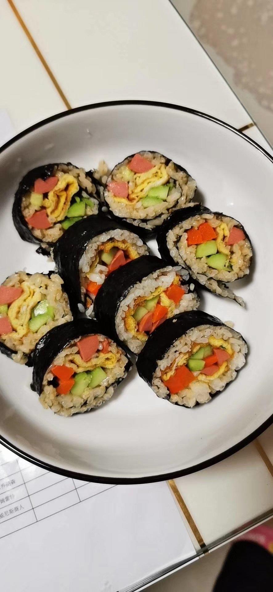 金枪鱼紫菜卷饭