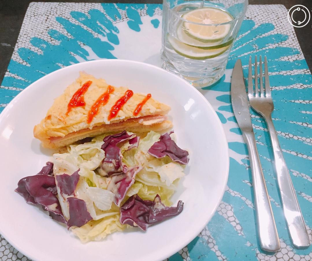 十分钟快手早餐【港式火腿西多士】