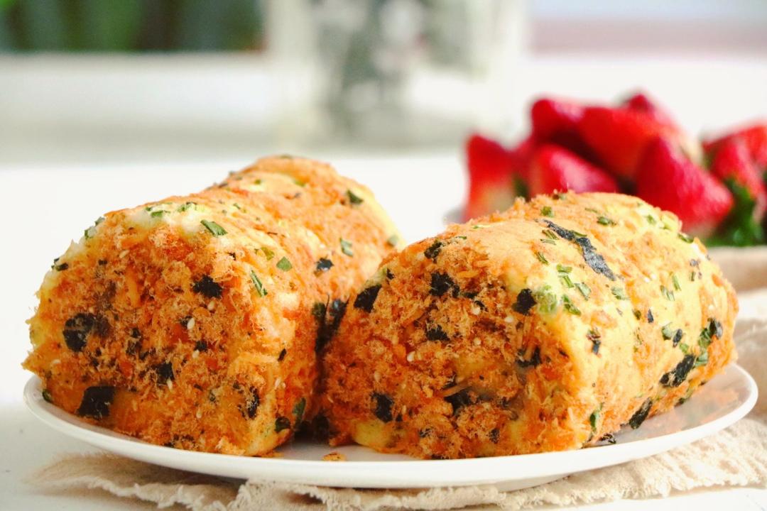 海苔肉松卷，咸甜适口