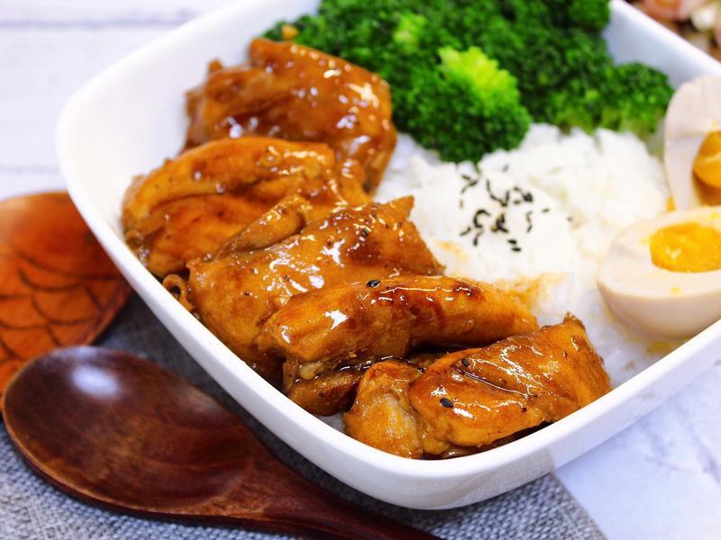 黑椒鸡扒饭