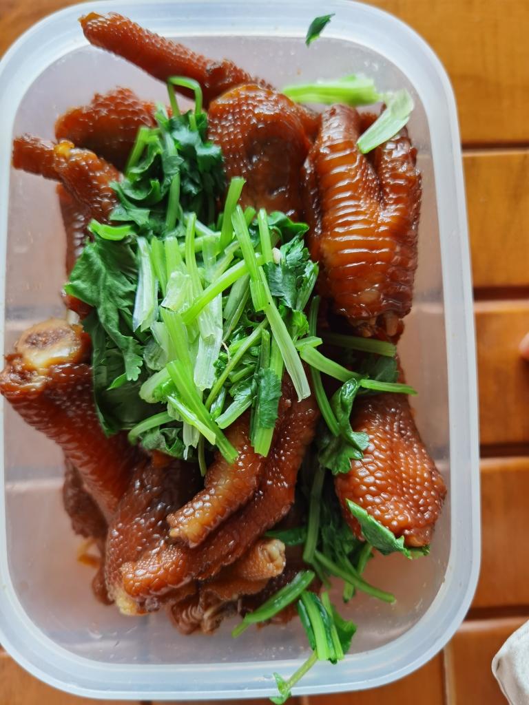 陈醋泡鸡爪的做法