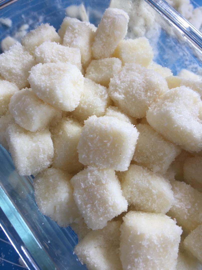 （只需4种材料)牛奶小方