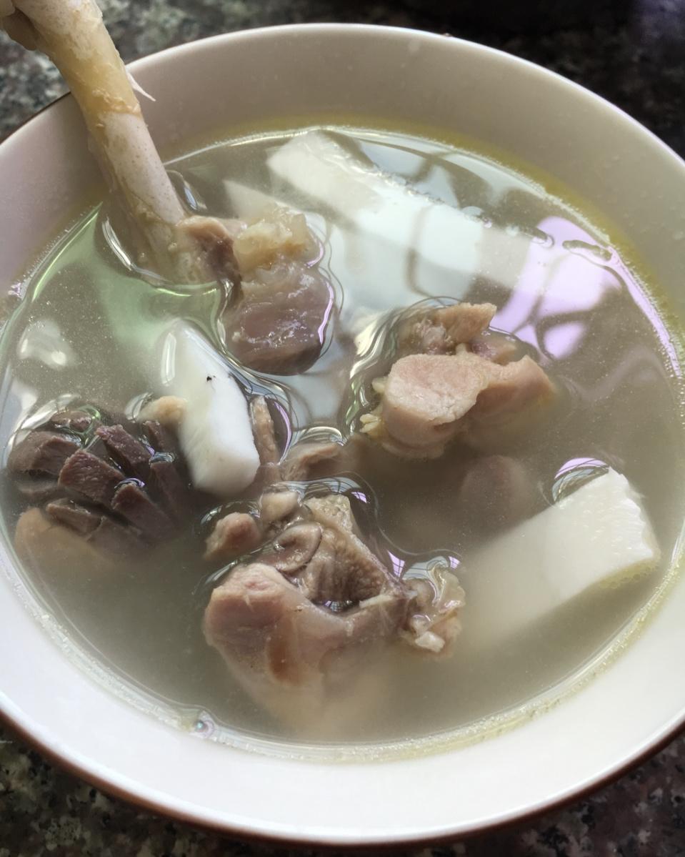 清甜椰子鸡汤