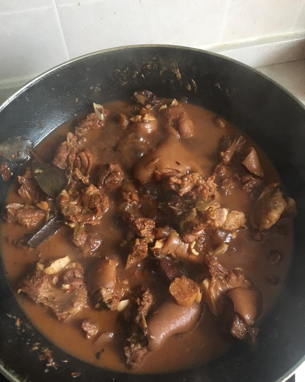 堂妈教你做红汤羊蝎子火锅