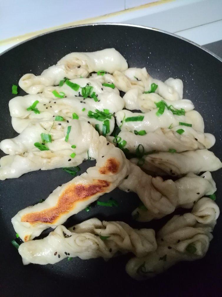 一定要做！—煎卷子【生煎花卷】