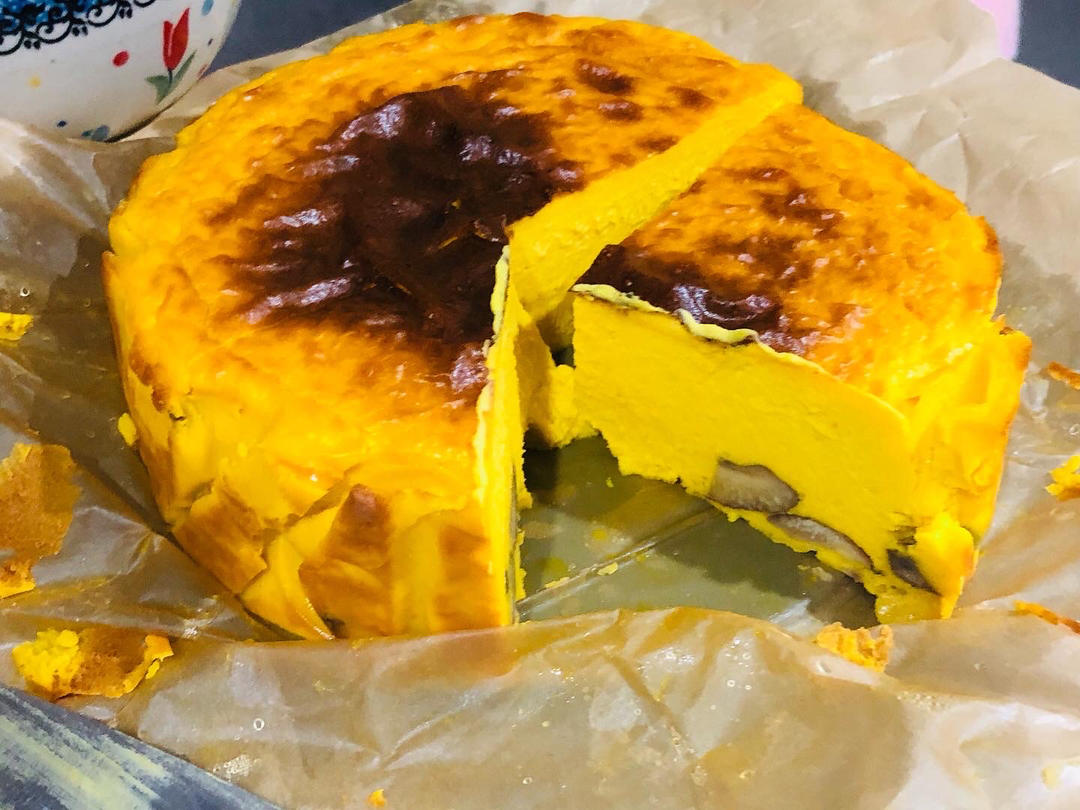 南瓜栗子巴斯克蛋糕