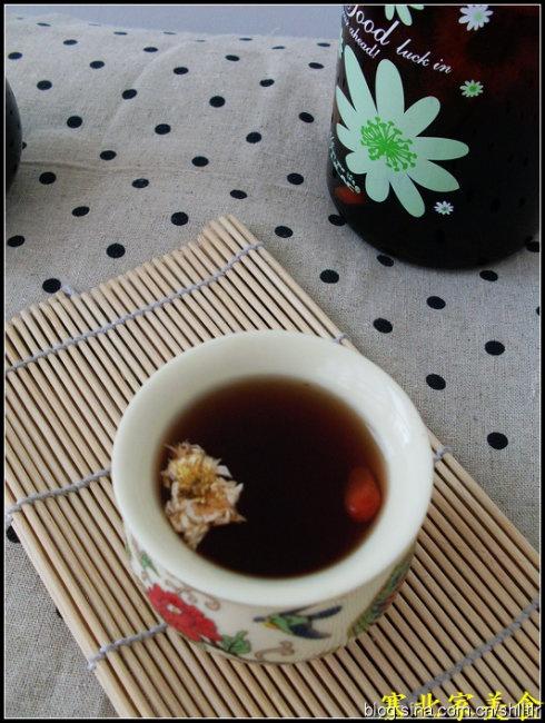 杞枣菊花普洱茶的做法