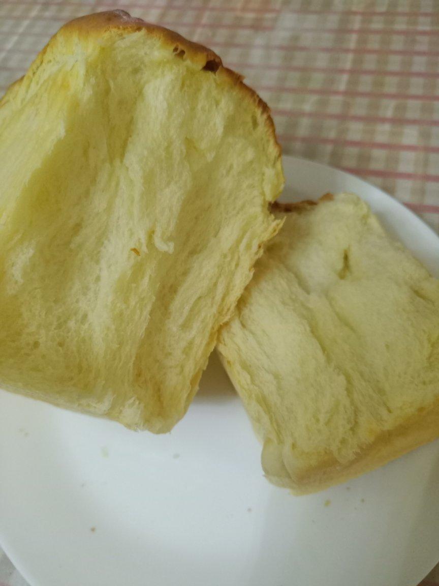 用烤箱自己做面包--手工牛奶吐司面包