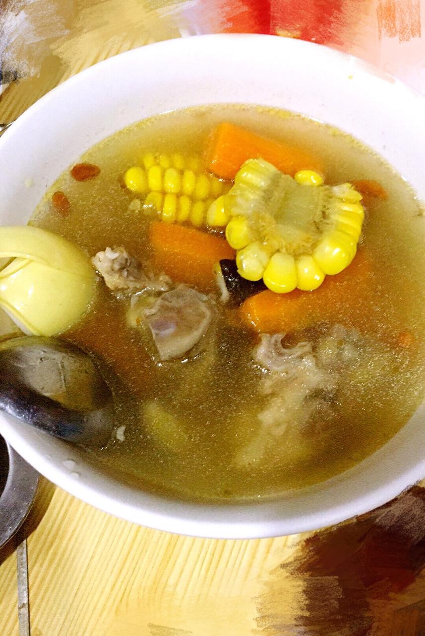 山药玉米排骨汤
