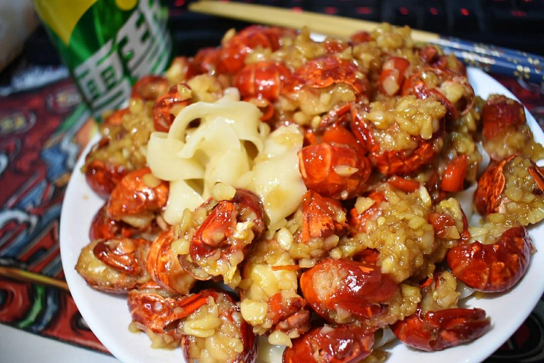 蒜蓉小龙虾