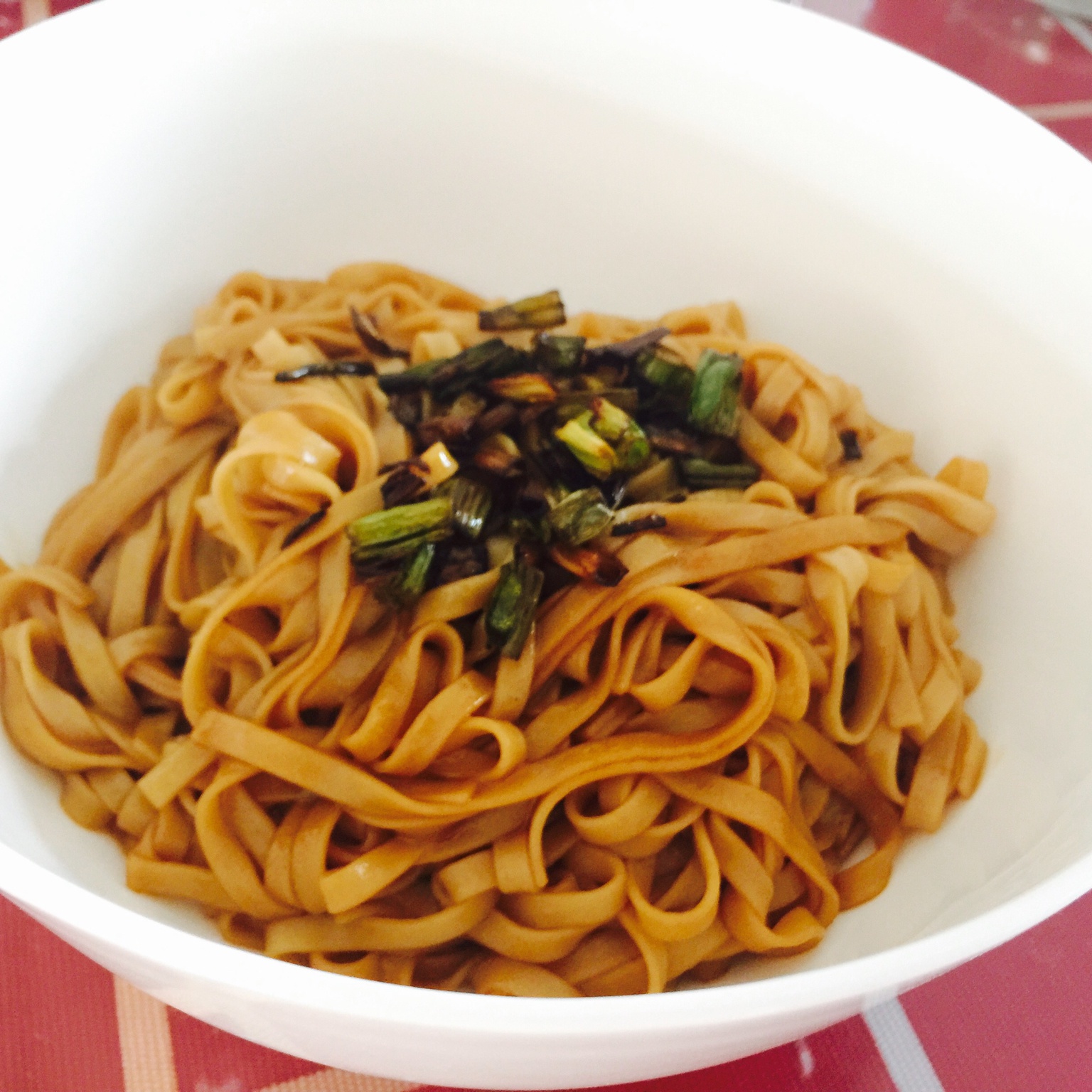 葱油拌面Spring Onion Noodles