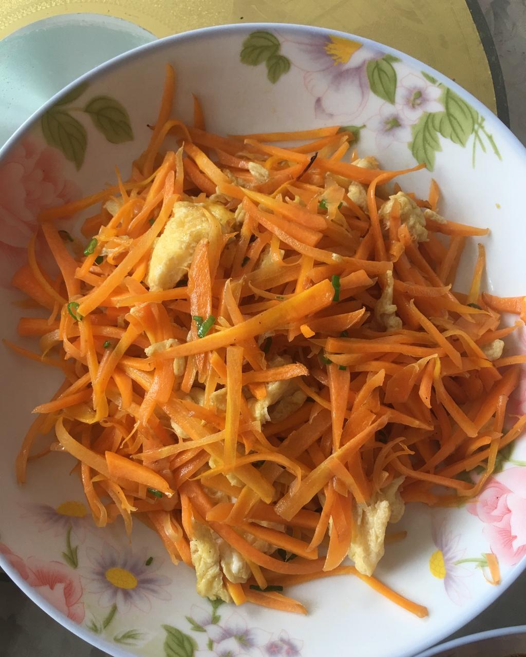 胡萝卜炒鸡蛋