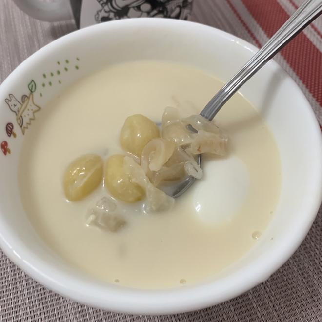 白果薏米仁腐竹花胶糖水的做法