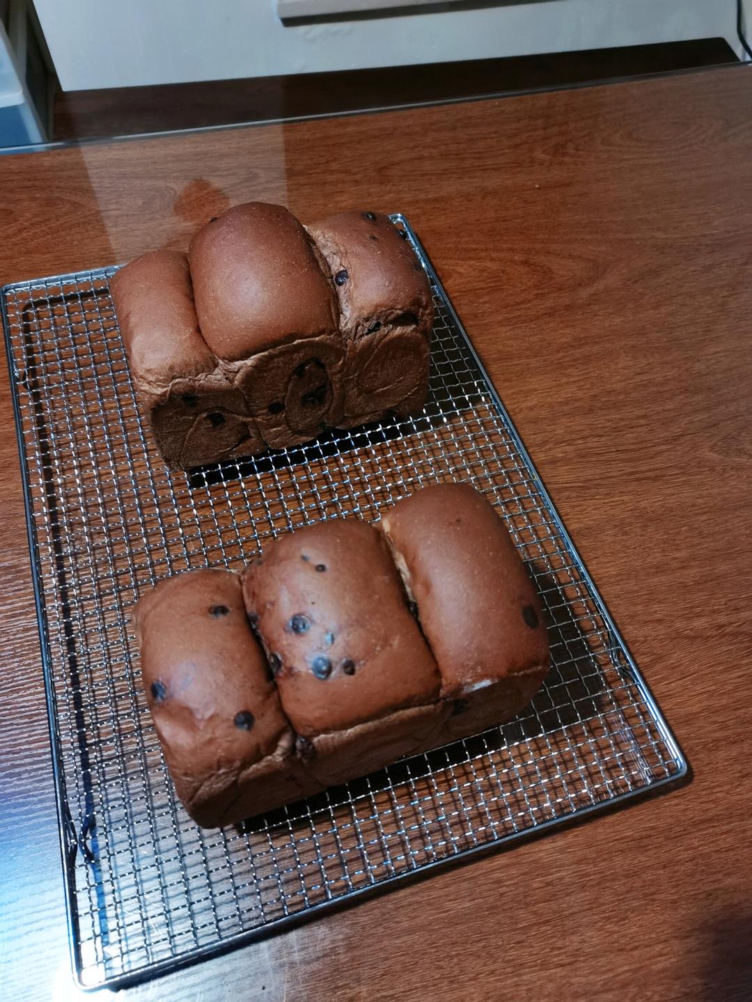 巨~巨好吃的巧克力奶油吐司