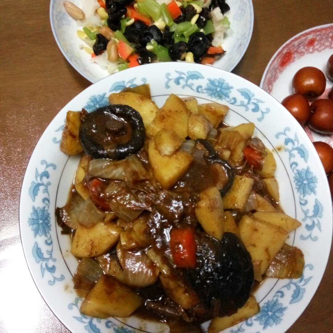 洋葱土豆胡萝卜炖肉