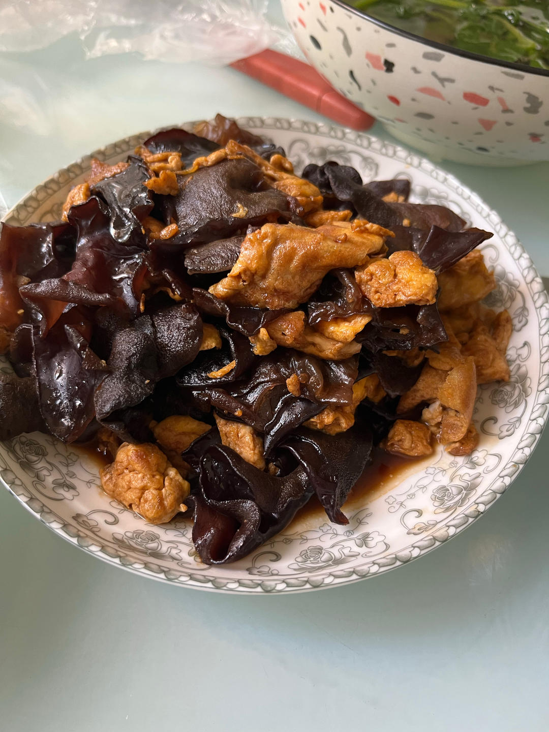 木耳炒鸡蛋
