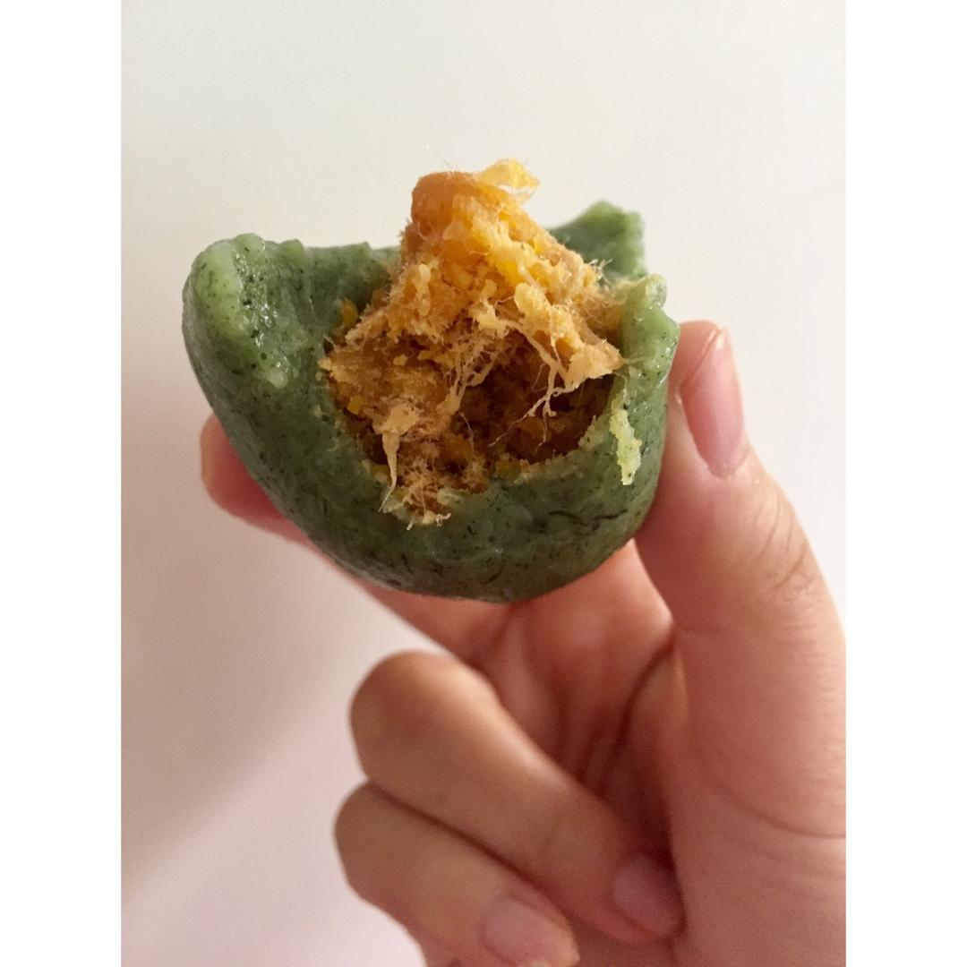 网红青团～～咸蛋黄肉松青团