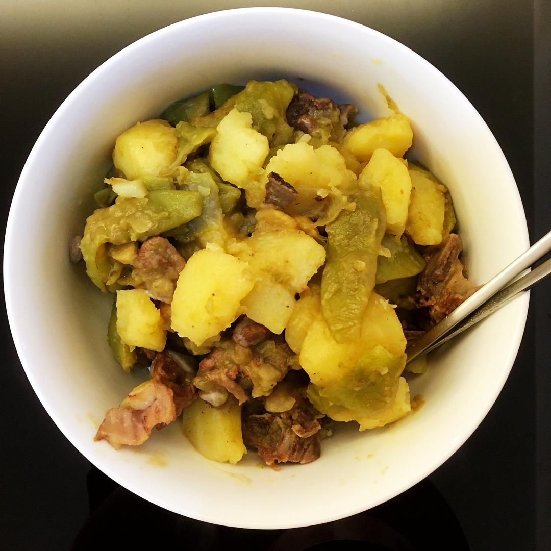 排骨炖土豆豆角