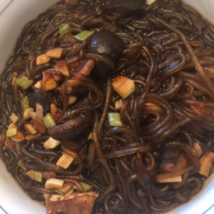 红薯粉丝煲 Glass Noodle Hotpot