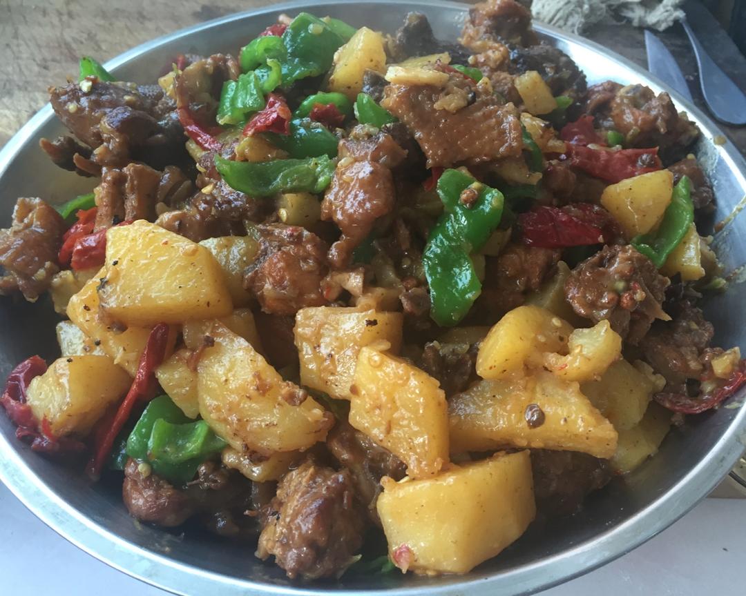 新疆大盘鸡的做法