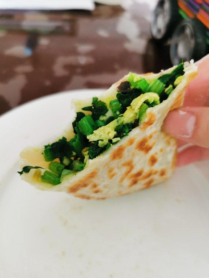 薄皮馅饼的制作方法（鸡蛋菠菜、鸡蛋韭菜馅儿饼）