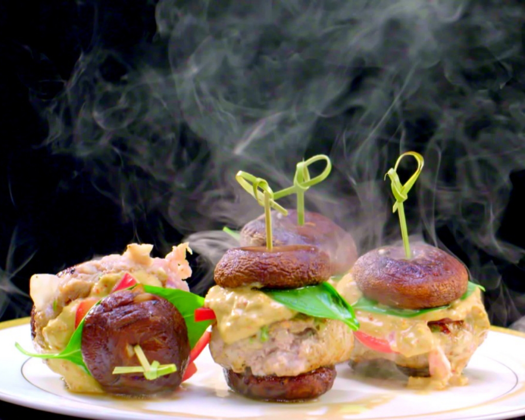 【拜托了冰箱】第六季黄景瑜菜谱:罗拉-香菇秘制小汉堡的做法
