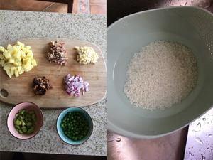 每年五月必吃的传统咸肉豌豆糯米饭的做法 步骤1
