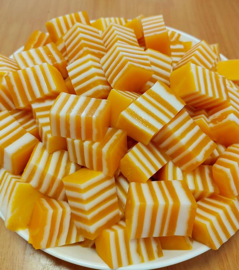 免生熟浆的南瓜椰汁千层糕的做法