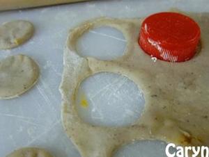 中秋前的磨牙小零食：月饼馅饼干（无烤箱版）的做法 步骤4